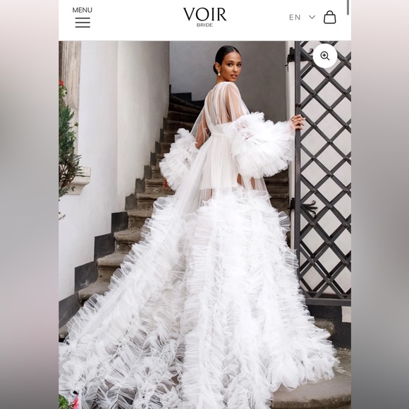 VOIR Victoria Robe - Picture 7 of 14